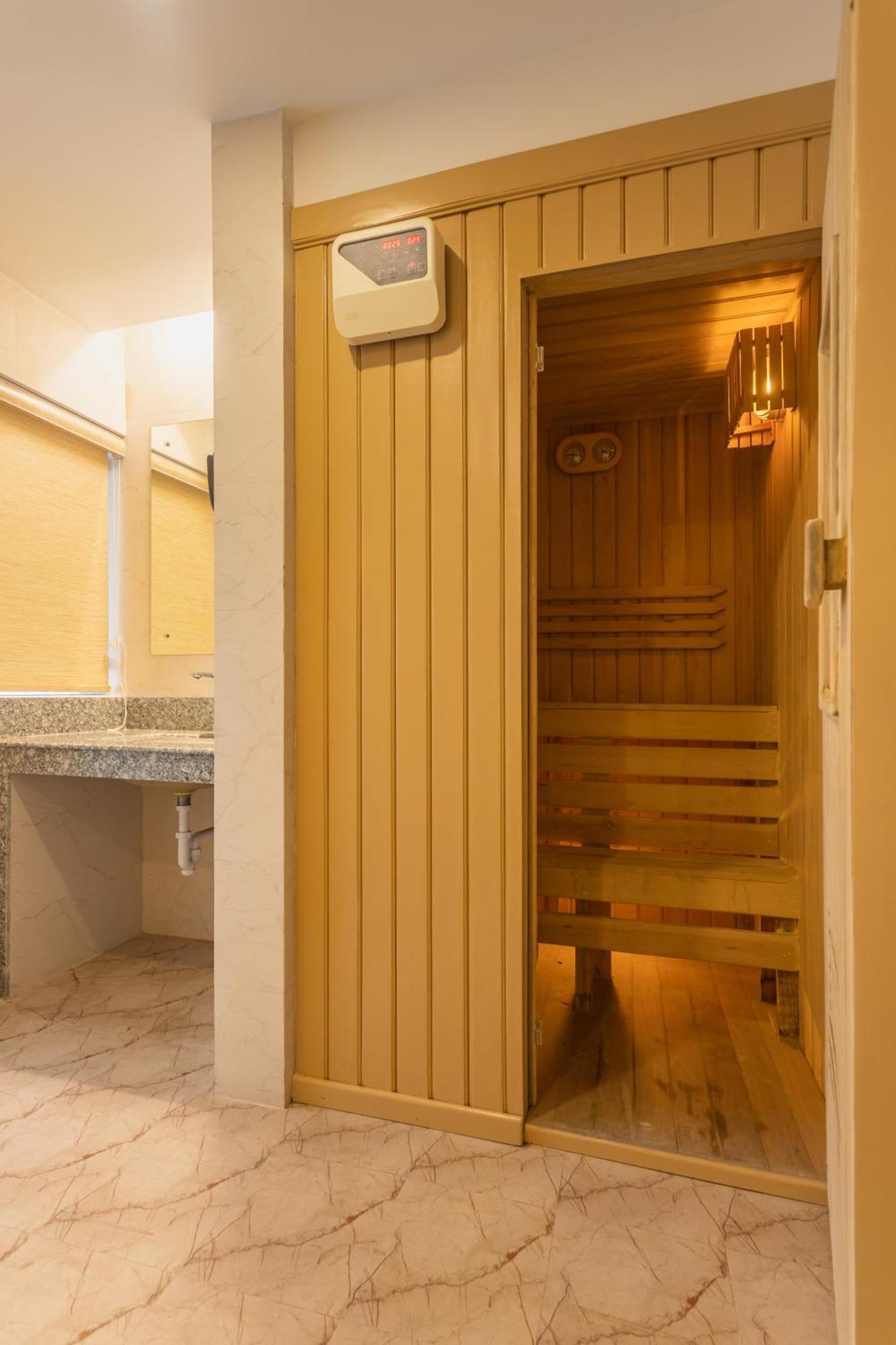 Hotel Crystal Pashupati Katmandu Eksteriør bilde