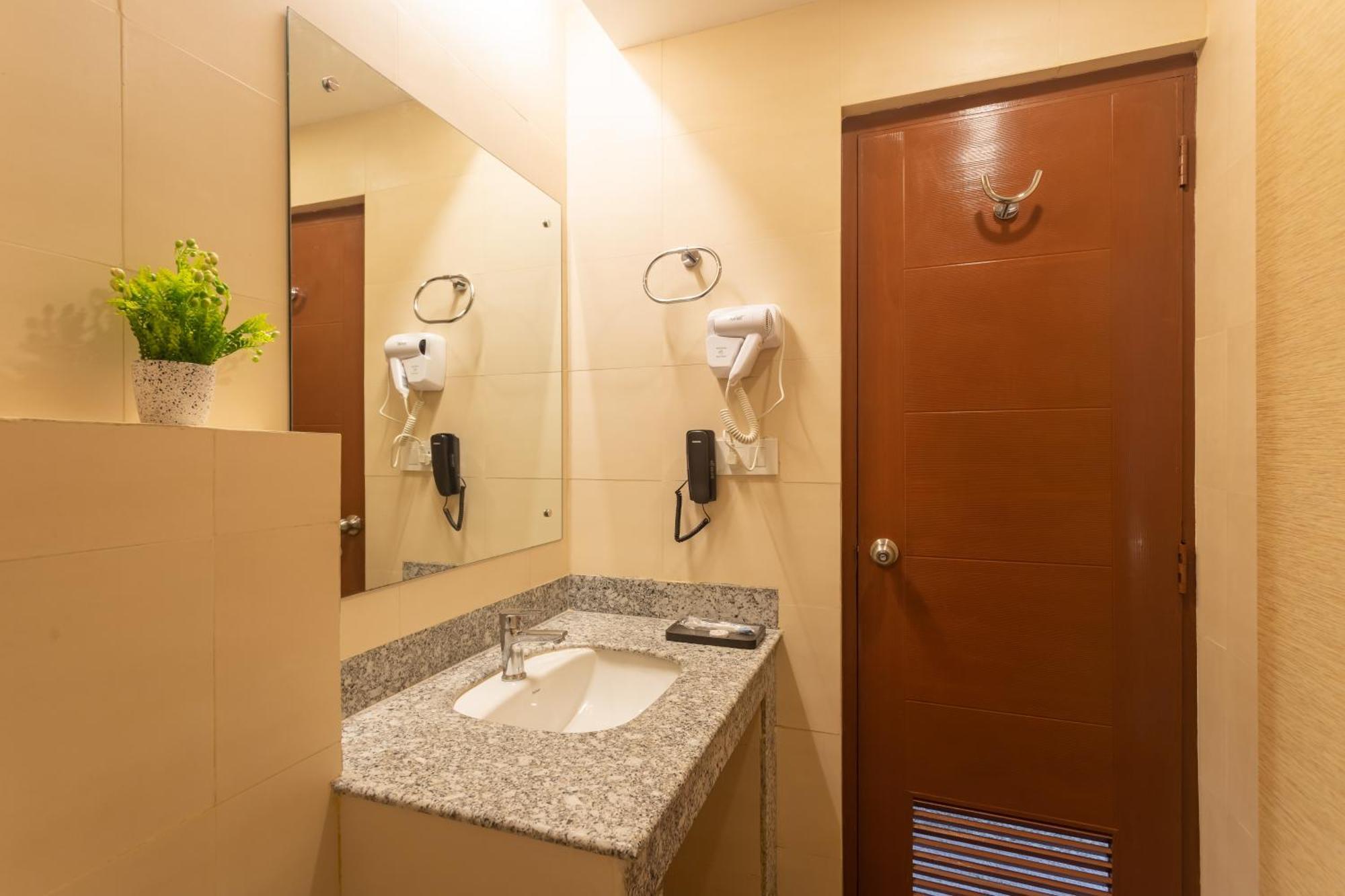 Hotel Crystal Pashupati Katmandu Eksteriør bilde